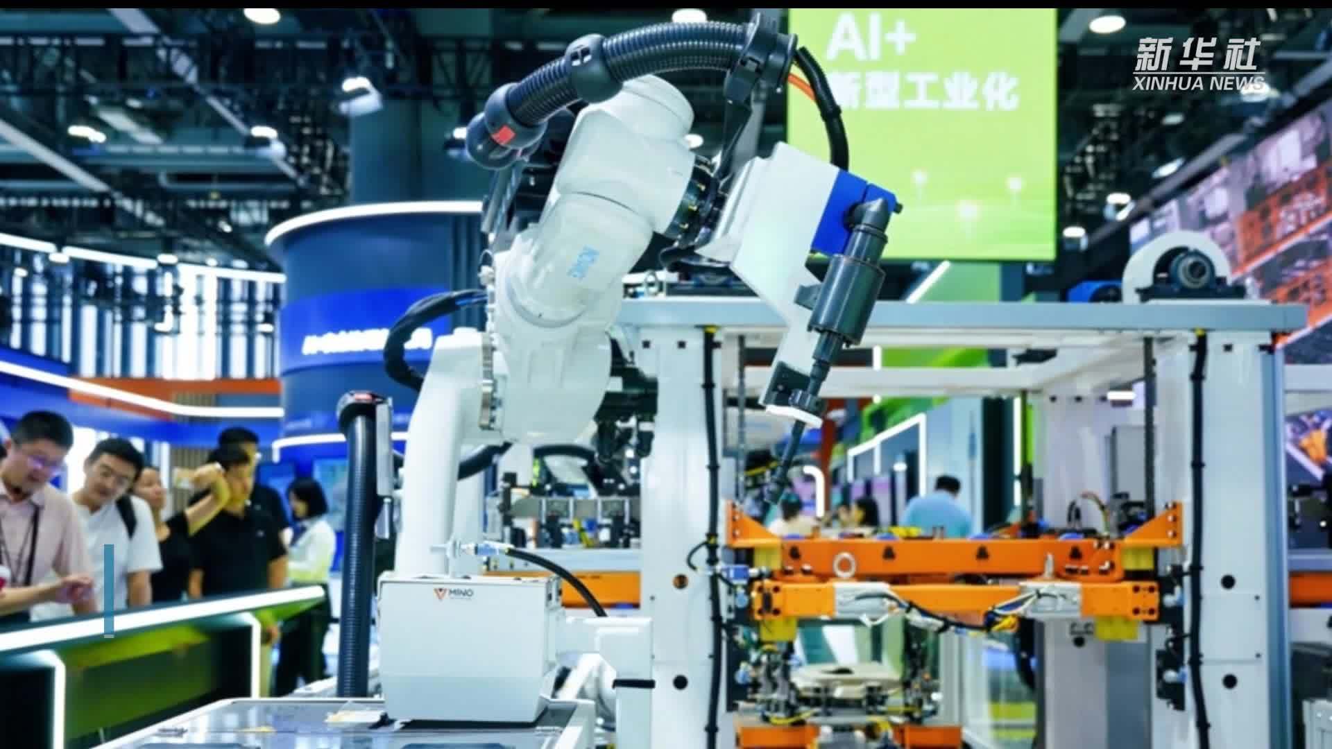 AI活力绽放 赋能千行百业——尝鲜2025中国移动全球合作伙伴大会上的新科技