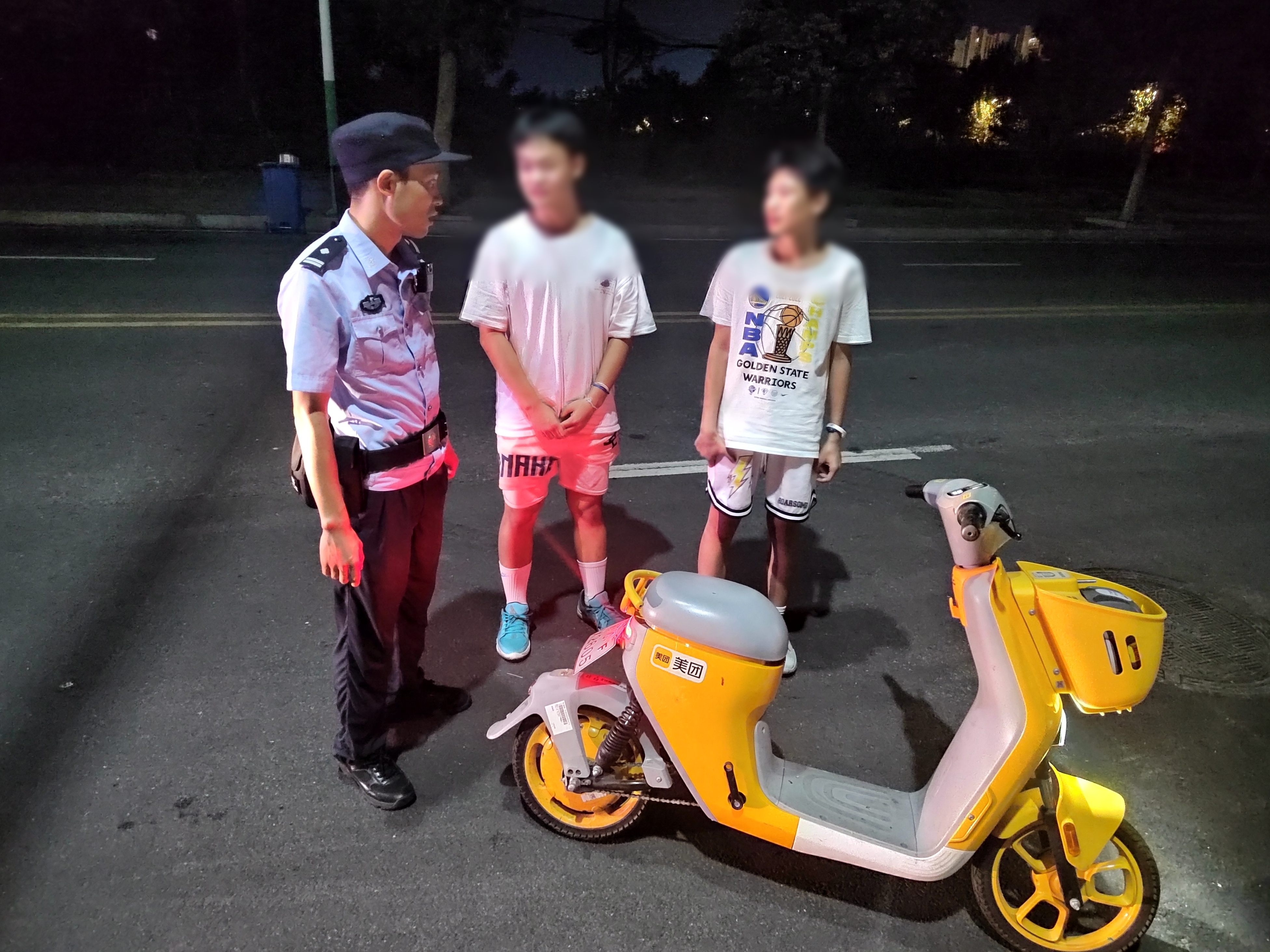 江西庐山:“警校家社”联动 共筑青春防护墙
