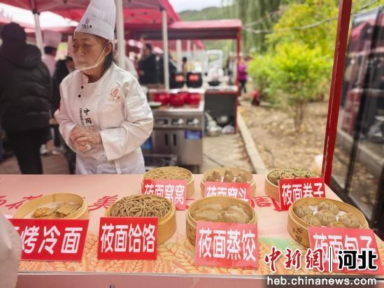 莜面美食。 张桂芹 摄