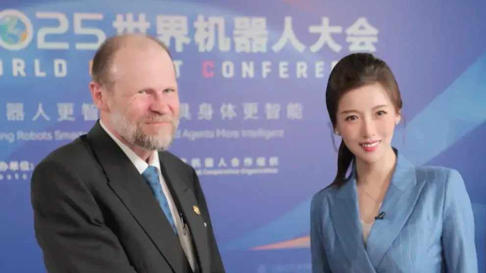 专家谈“AI替代人工”：技术会淘汰岗位，但将催生新就业领域