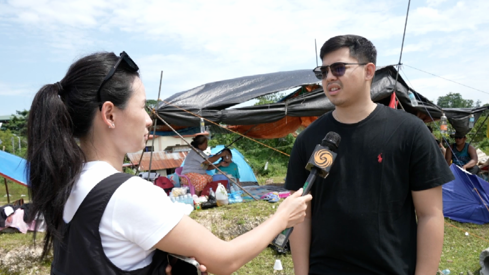 凤凰记者深入菲律宾强震灾区，民众微笑中坚强前行