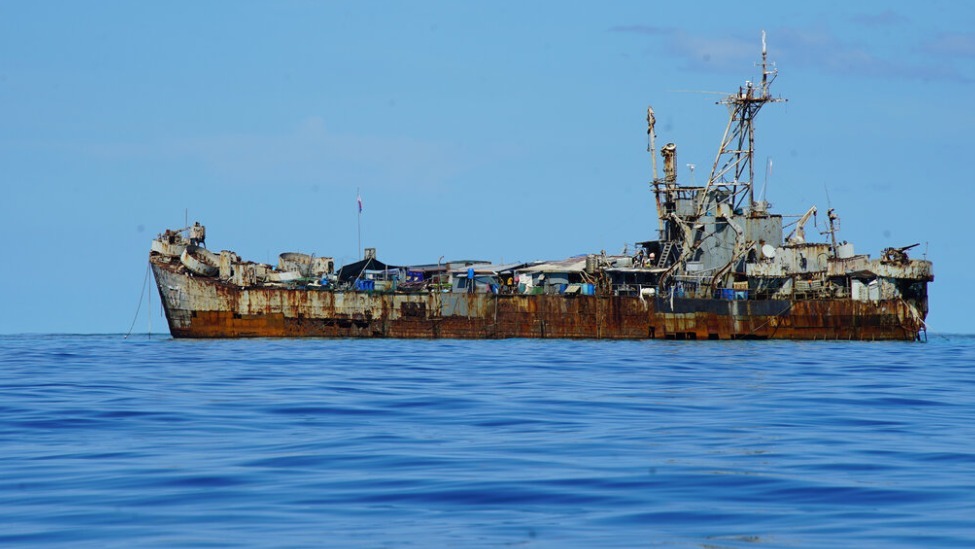 高志凯建议：菲军舰非法“坐滩”仁爱礁应受罚，不如罚他每天100万美元，从26年前开始算