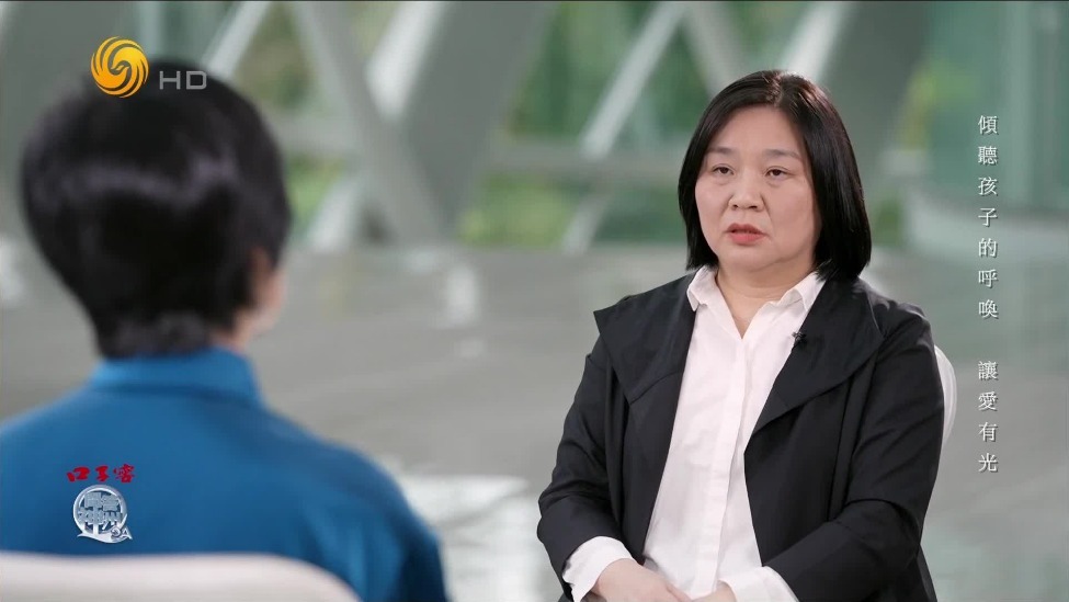 问答神州丨专访作家梁鸿