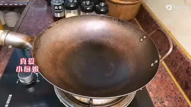 看下年薪35万的广东大厨是这样煮荷包蛋的，这技术行不行你说了算