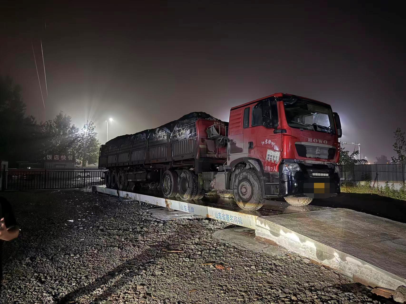 超载105.6%！“百吨王”假期落网