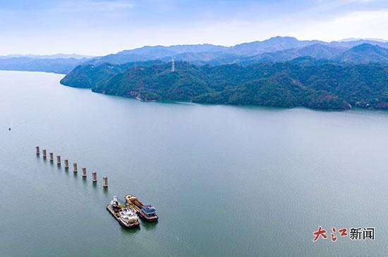 万安湖主产鳙鱼、凤尾鱼、翘嘴、青鮹等鱼类，是举办路亚赛的天然优良场地。