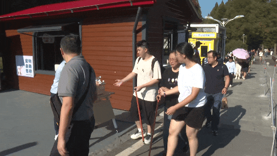 廬山市閘機(jī)客流超百萬！游客直呼“不虛此行”