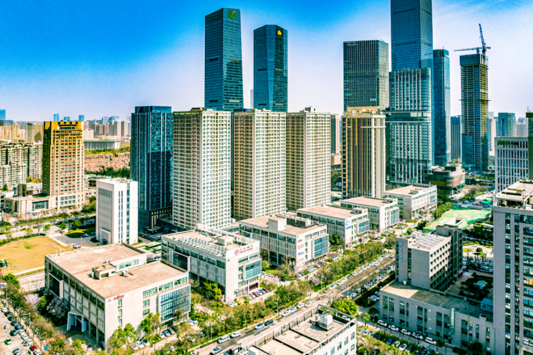 高新資管聚焦服務提升 強化重大項目“招引育留”:西安銀行科技中心簽約落戶西安軟件園