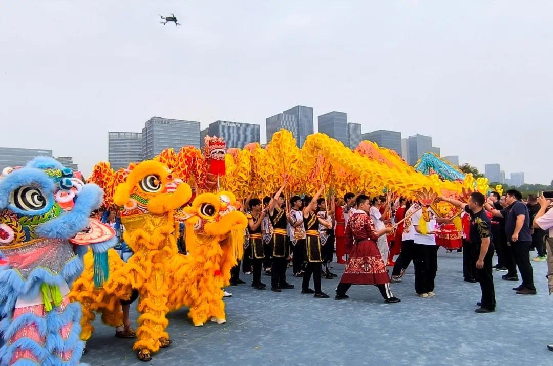 40支队伍、688名选手会师云龙湖！这场舞龙舞狮争霸赛太震撼(图2)