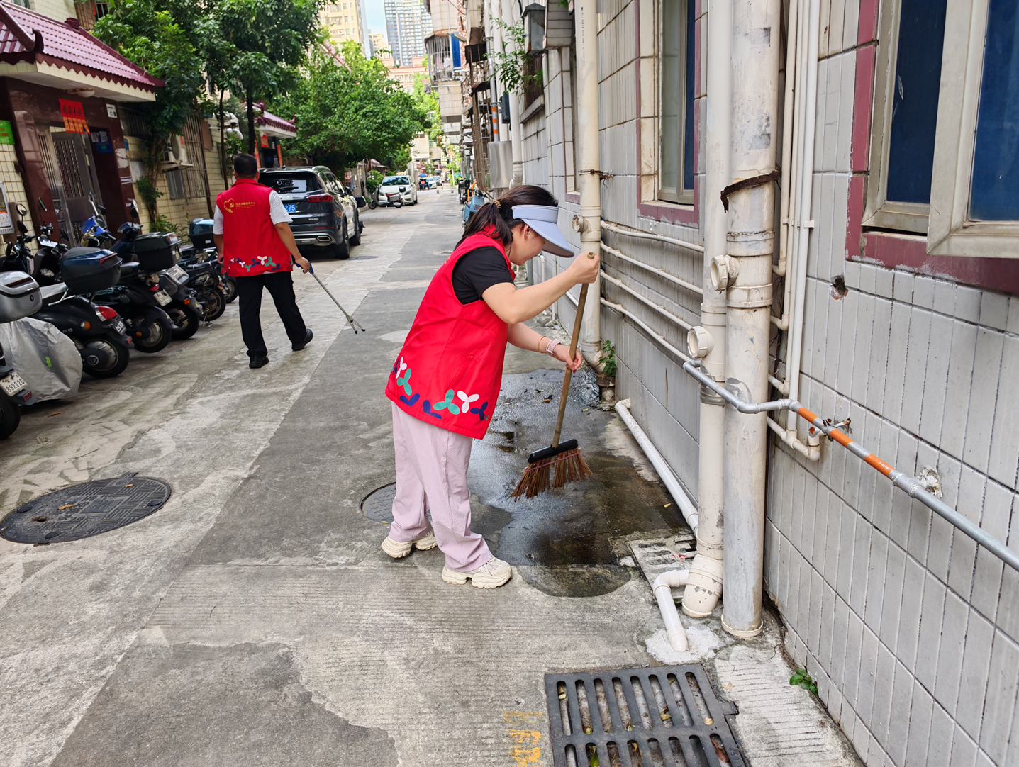 西乡渔业社区开展爱国卫生运动干净整洁迎国庆中秋