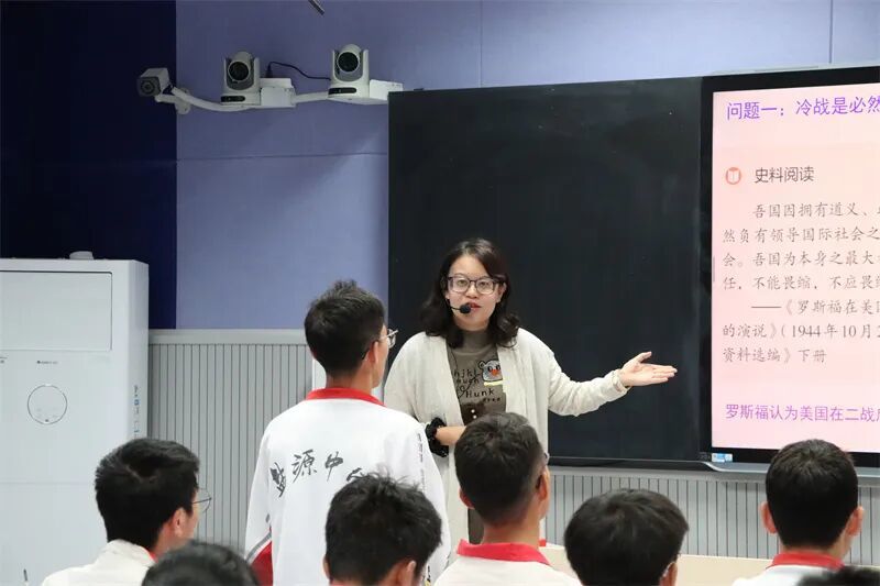 寧波市四所知名高中骨干教師團(tuán)隊到鹽源縣中學(xué)校開展教學(xué)交流指導(dǎo)