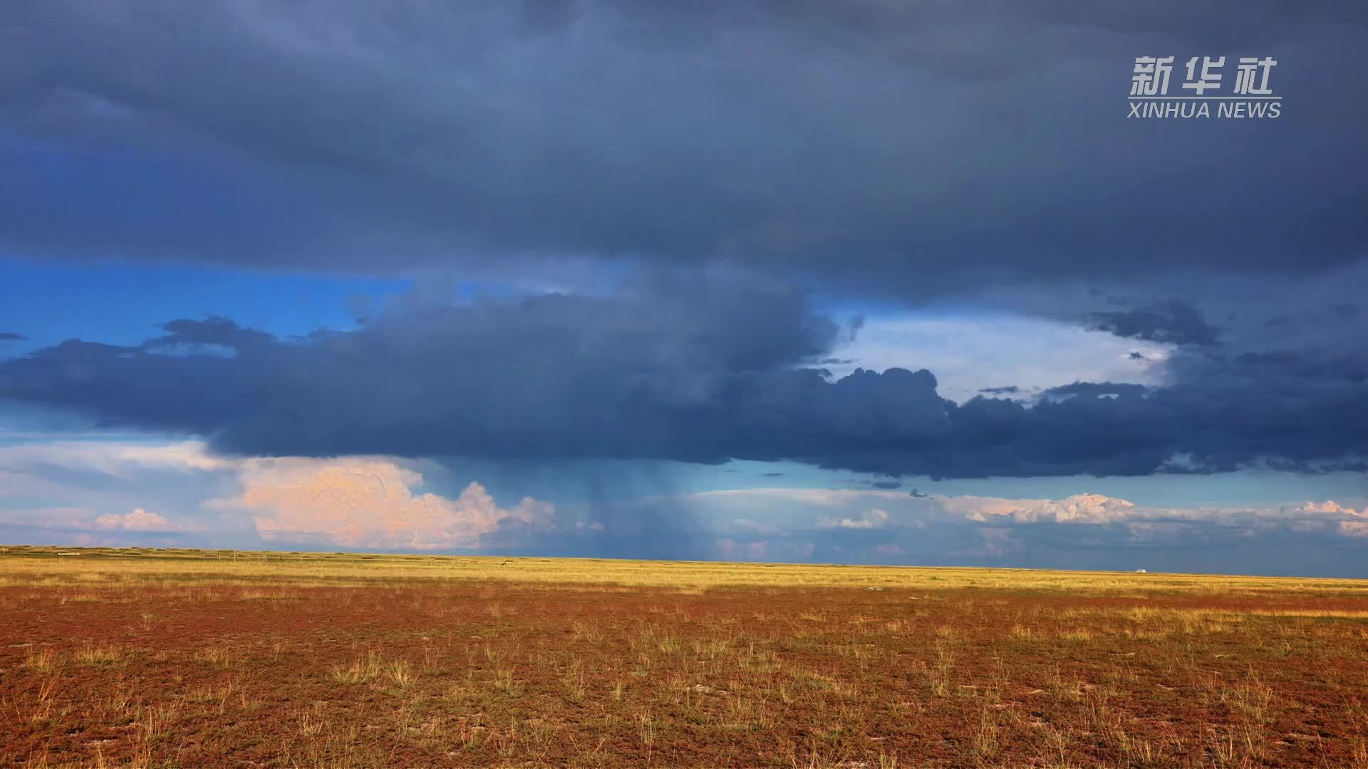 内蒙古乌拉盖草原：苍茫秋色 温柔湖光