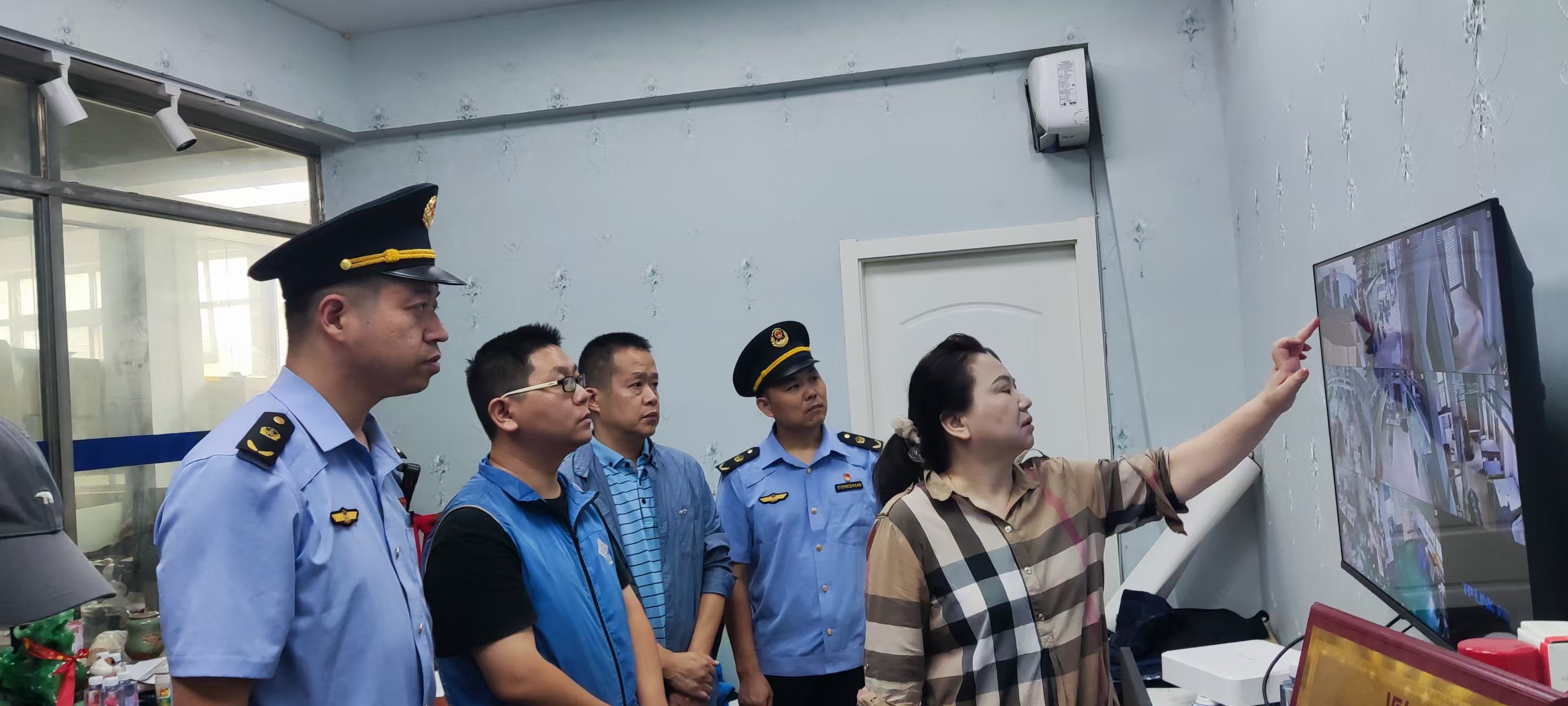 一次特殊的“安全体检”:武汉市应急管理局多方联动 为企业“把脉开方”