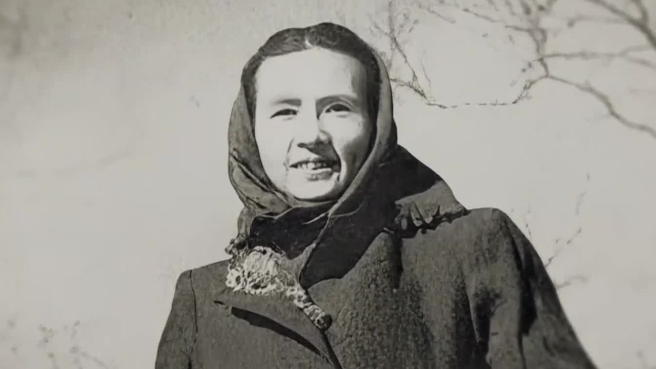 受命设计新中国的国徽，林徽因为何要求大家要用汉唐线条，不用康乾线条？