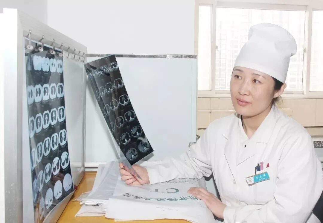 荣立萍：坚守肺病诊疗一线，用奉献和大爱诠释“医者仁心”