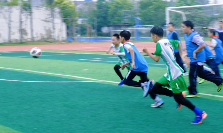 从“国字号”到“校长杯”!睢宁:苏超引燃绿茵激情