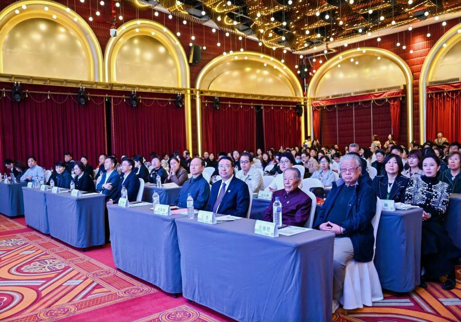 会议特别邀请20余位享誉全国的专家进行精彩的学术报告。