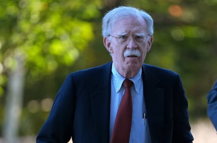 凤凰早报|特朗普与泽连斯基谈“战斧”;美国防战略将出现重要转向