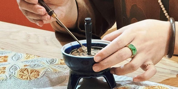 古法篆香现场实录：藏在香道里的千年智慧，尽显东方生活美学