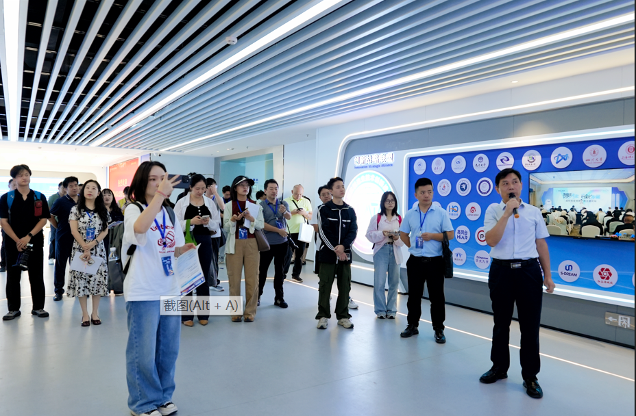 南昌红谷滩“智启新未来”：VR与AI共绘数字产业新图景