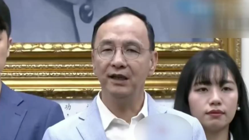 朱立伦提前恭喜郑丽文，国民党再诞生一位女主席