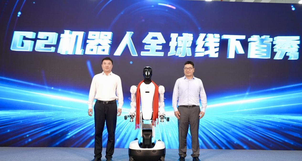 智元精灵G2发布：具备毫米级力控作业能力 可完成零部件抓取装配