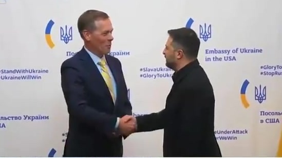 泽连斯基访美力争获取更多武器和支持