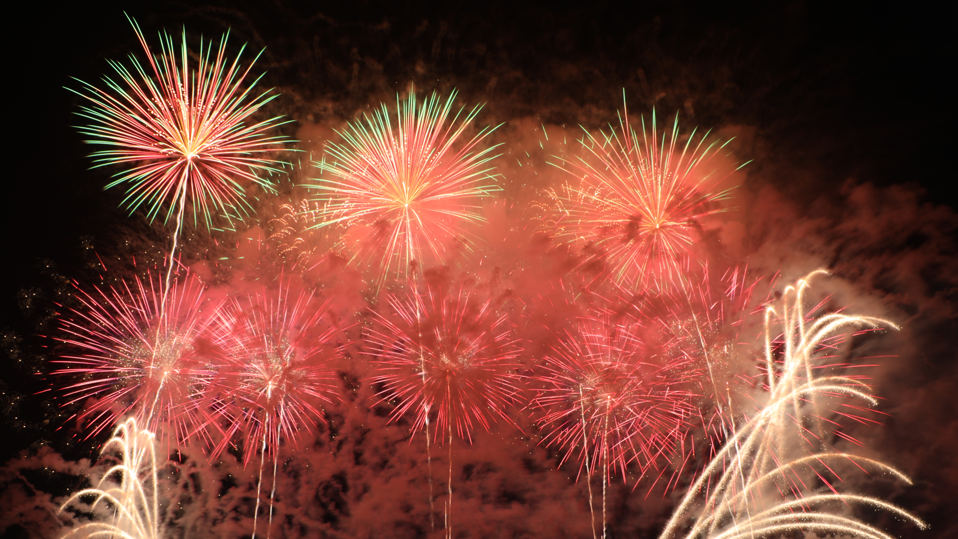 上栗烟花从数字化管控系统、环保材料的研发、迈向无人机表演的革新应用,让这门古老的手艺焕发出新的生命力。