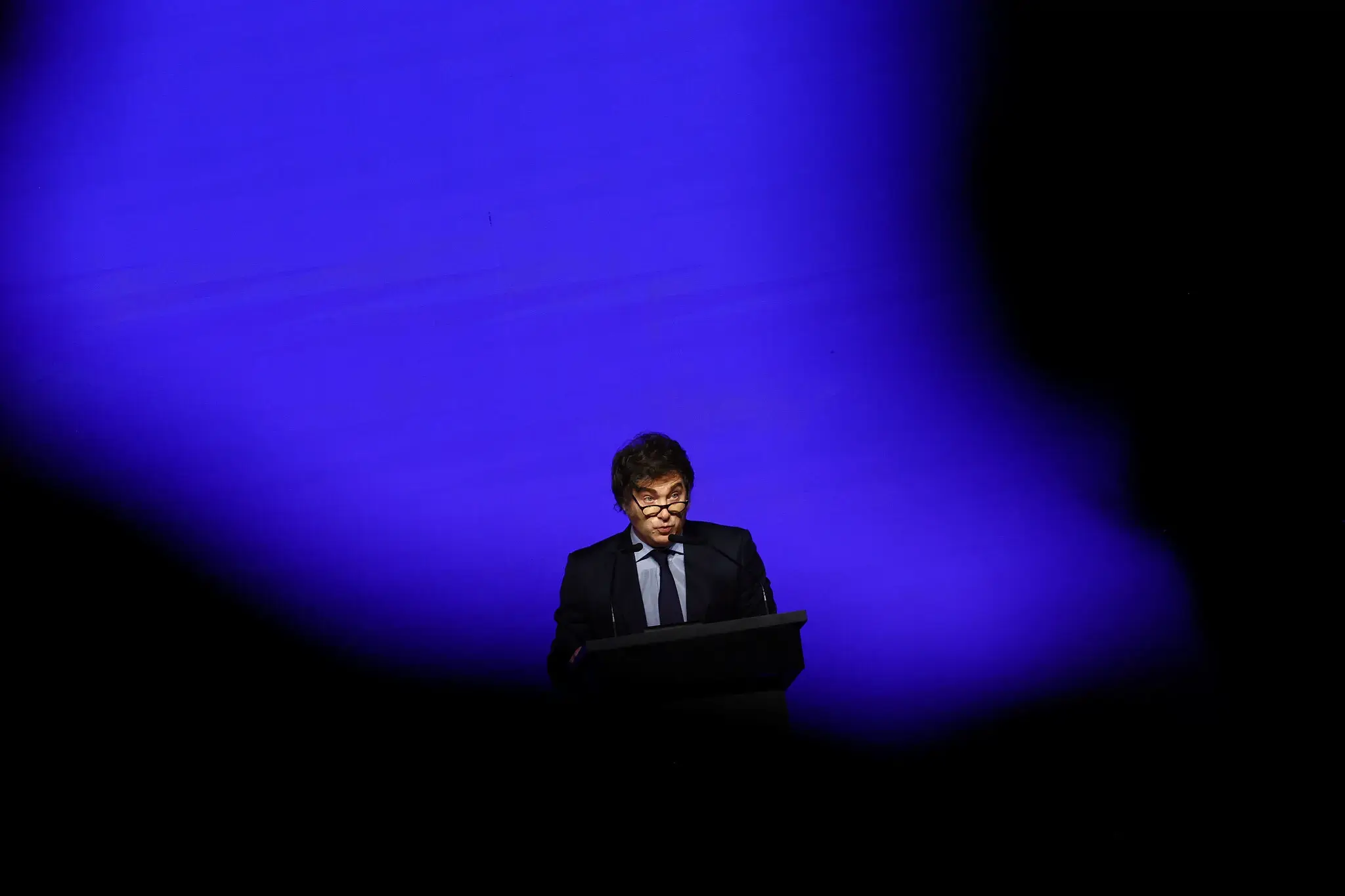 美媒:特朗普单凭一己之力无法拯救阿根廷