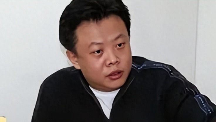 著名导演蒋虎：与主持人春妮离婚后，现在人生状况怎样？封面图