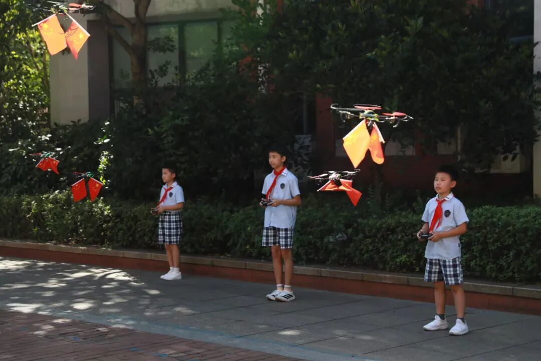 图为红领巾“科创未来”社团。