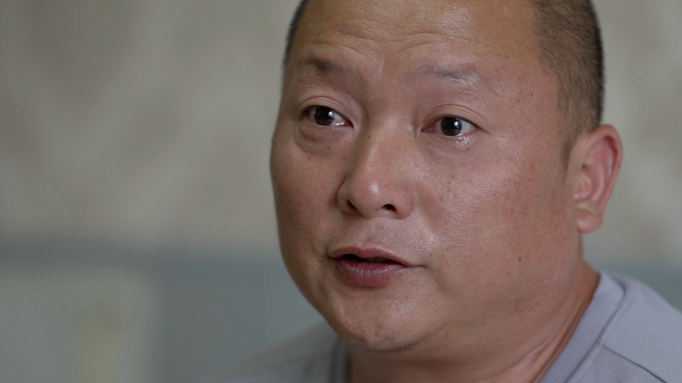 17岁少年跳楼自杀前，看“国家禁播”日本十大黑动漫到凌晨两点，走时穿的衣服都跟那个主角一样