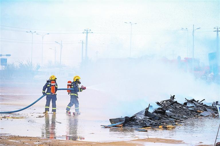 新区2025年抗震救灾突发事故综合应急演练现场　资料图