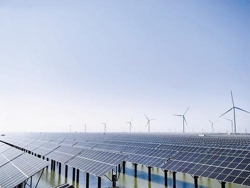 近日拍摄的109万千瓦海塘光伏电站。乔帅摄