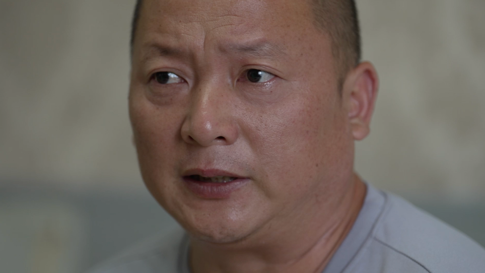 17岁儿子自杀后，父亲潜入儿子QQ群才发现，青少年“约死群”的形成竟像一场有组织的流水线