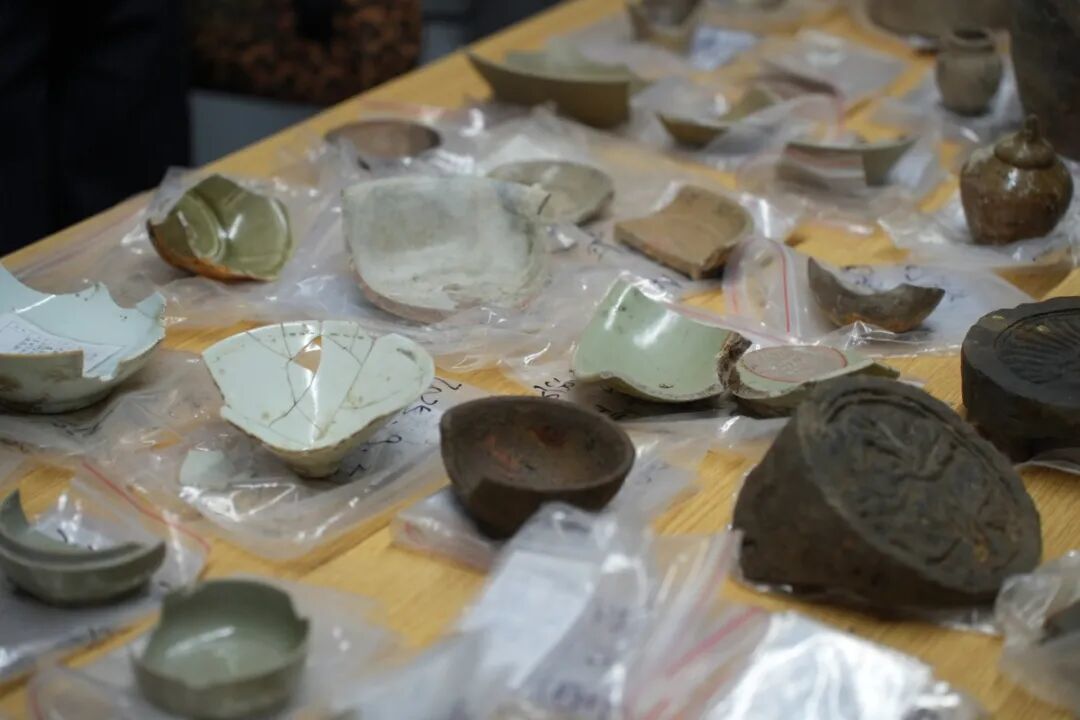 部分出土文物。