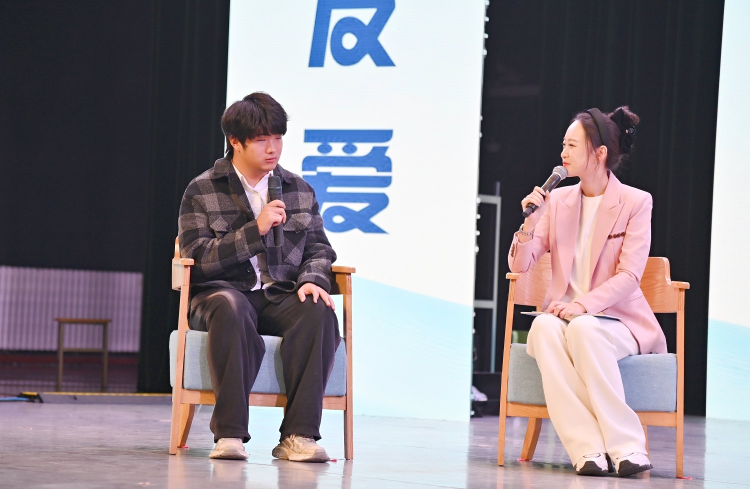 以青春之名 为生命“续航”！“健康说”+抖音大V带领高校学子解锁献血新认知