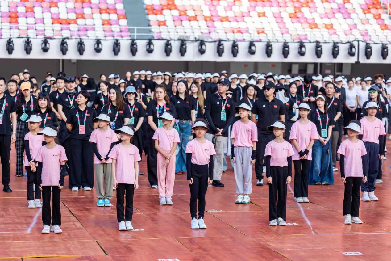 图：残特奥会开幕式仪式与展演第一次合成联排动员大会现场