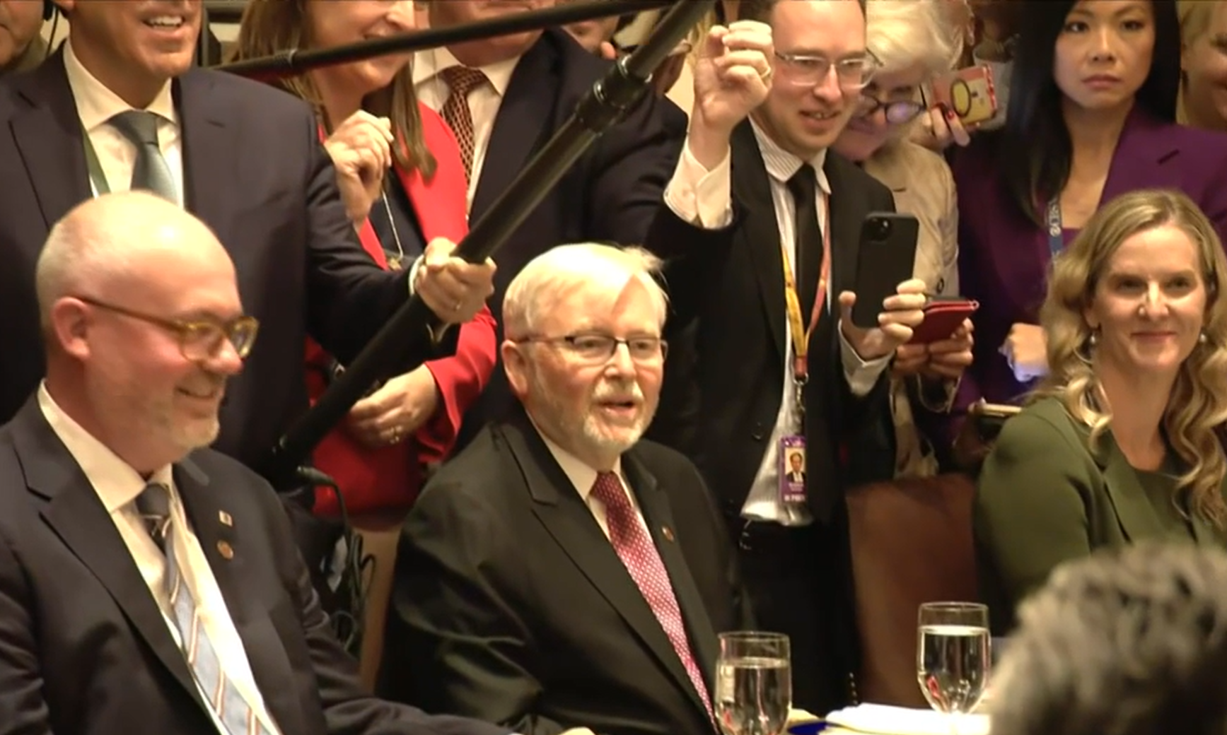 当着现任总理的面,特朗普直言不喜欢澳前任总理陆克文