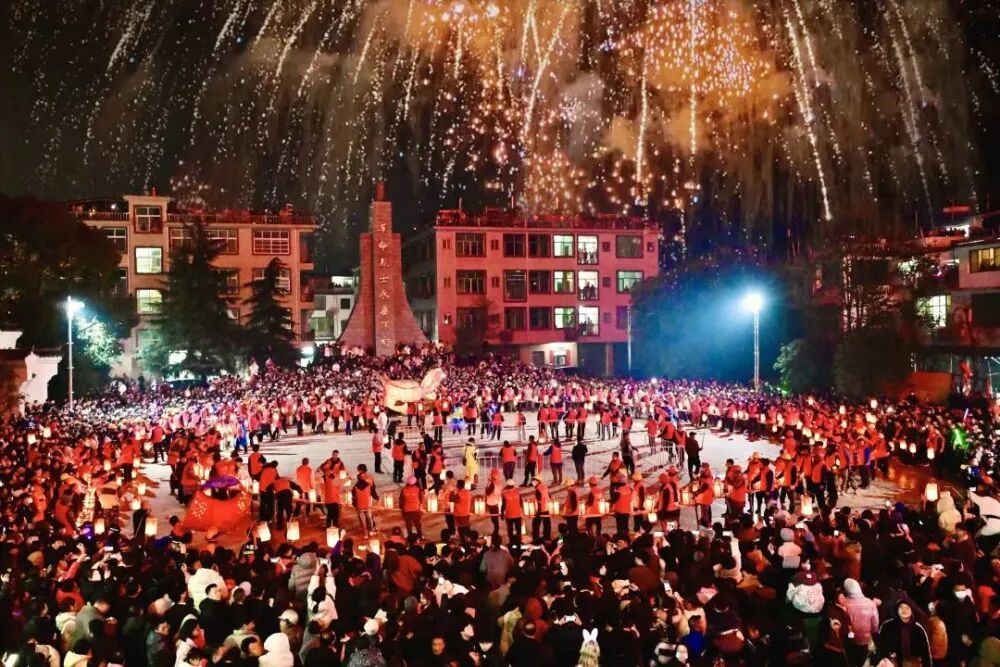 板凳龙灯