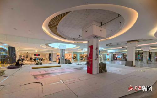 商场内原蘑菇岛的区域已换成其他门店，目前正在装修。