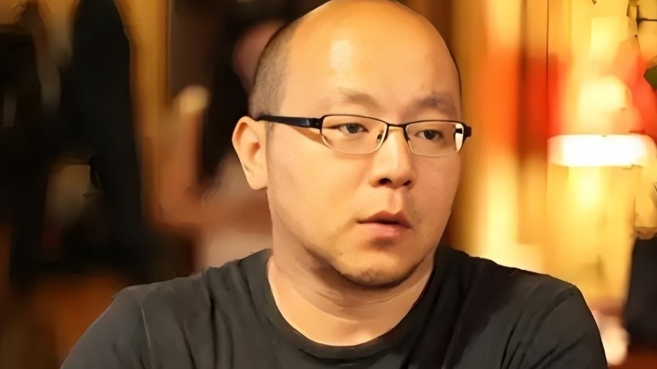 56岁王菲没想到，自己那因出轨离婚的前夫窦唯，如今活成了这样封面图