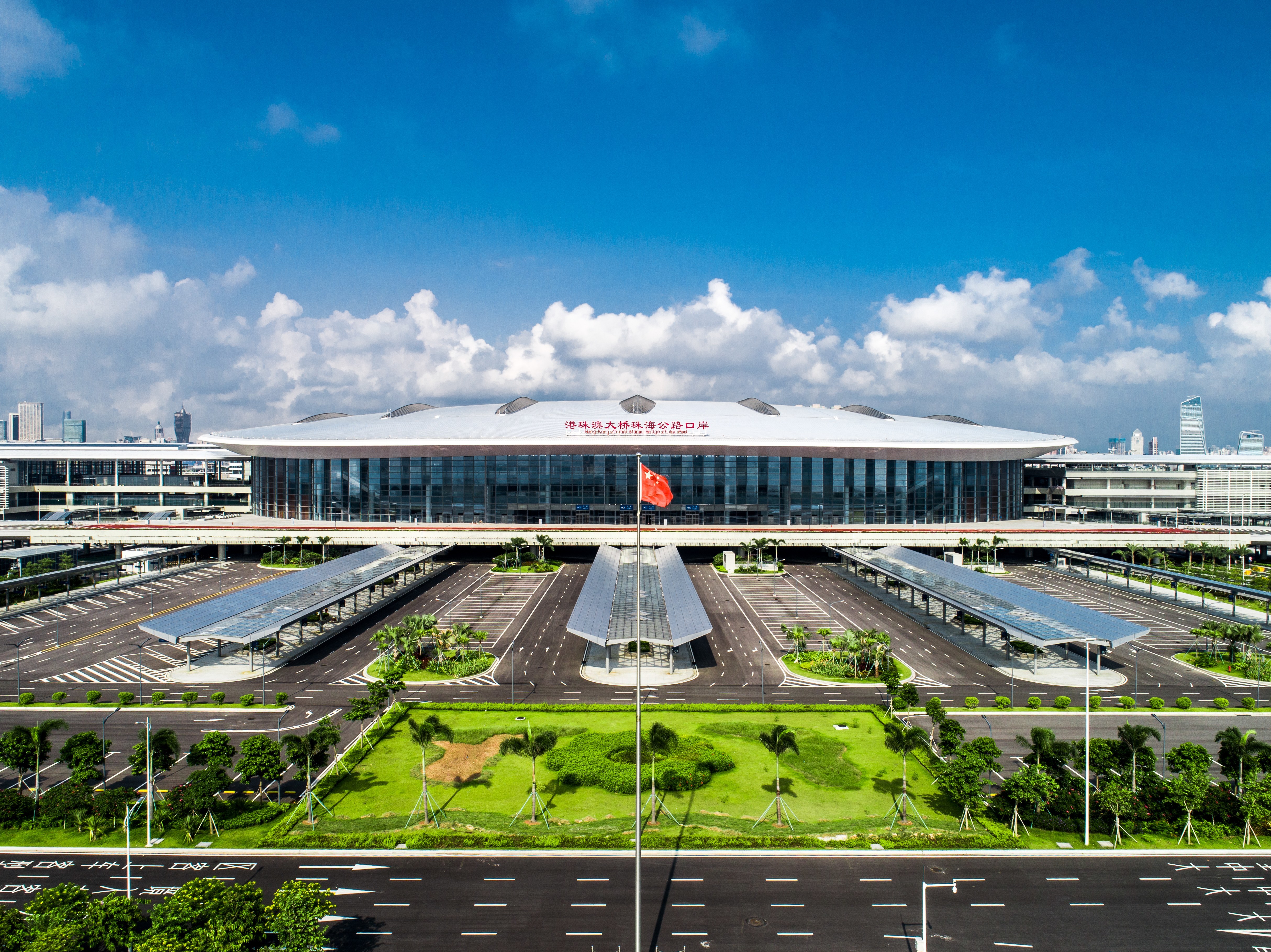 五大体系筑根基 港珠澳大桥珠海口岸七载书写湾区互联互通新篇章