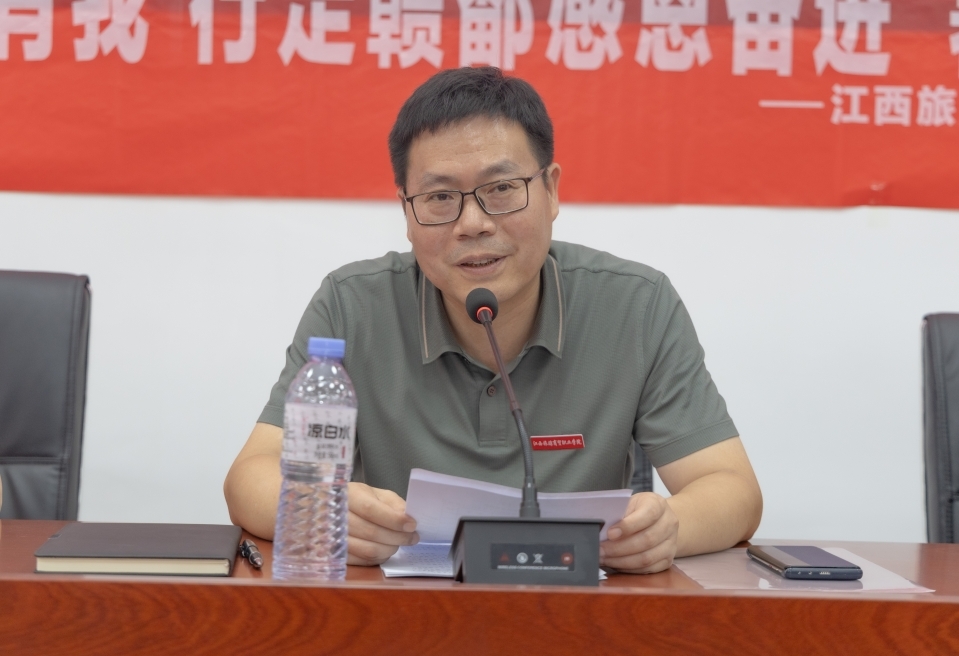 江西旅游商贸职业学院“红扁担”宣讲团以“技能+实践”筑牢大思政课实践根基