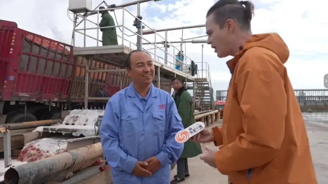 层层筛选，优中选优！老外亲至新疆驳斥外媒对中国番茄的抹黑