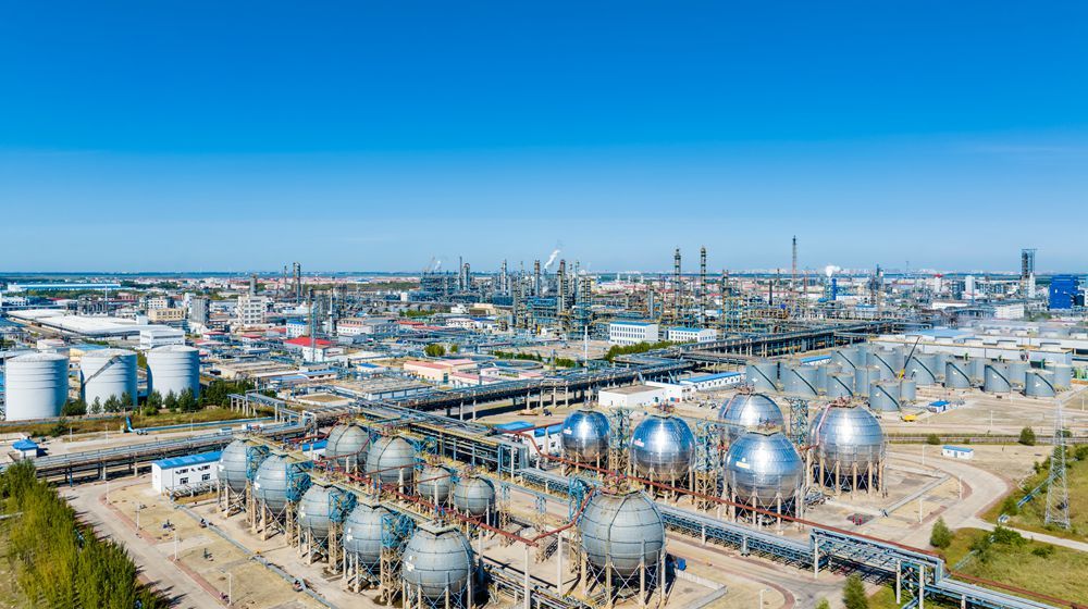 大庆石化化工区航拍。刘彦峰 摄.jpg
