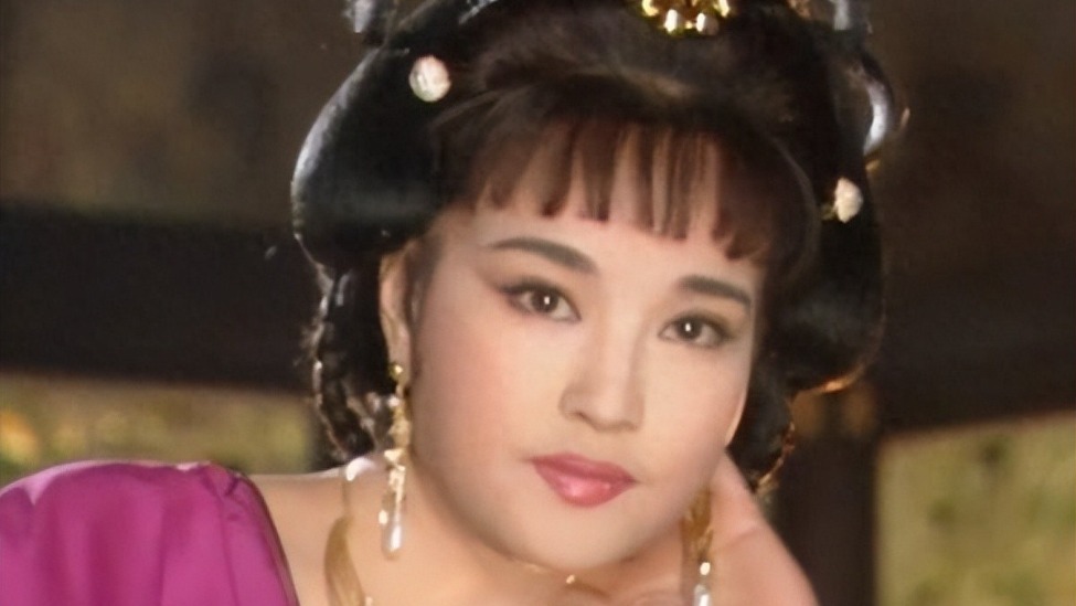 刘晓庆又“死”了一次？刚辟谣完又陷偷税风波，一般人扛不住！封面图