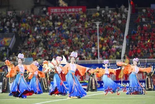 赣超比赛现场非遗节目表演。大江新闻 全媒体记者 王祺 摄