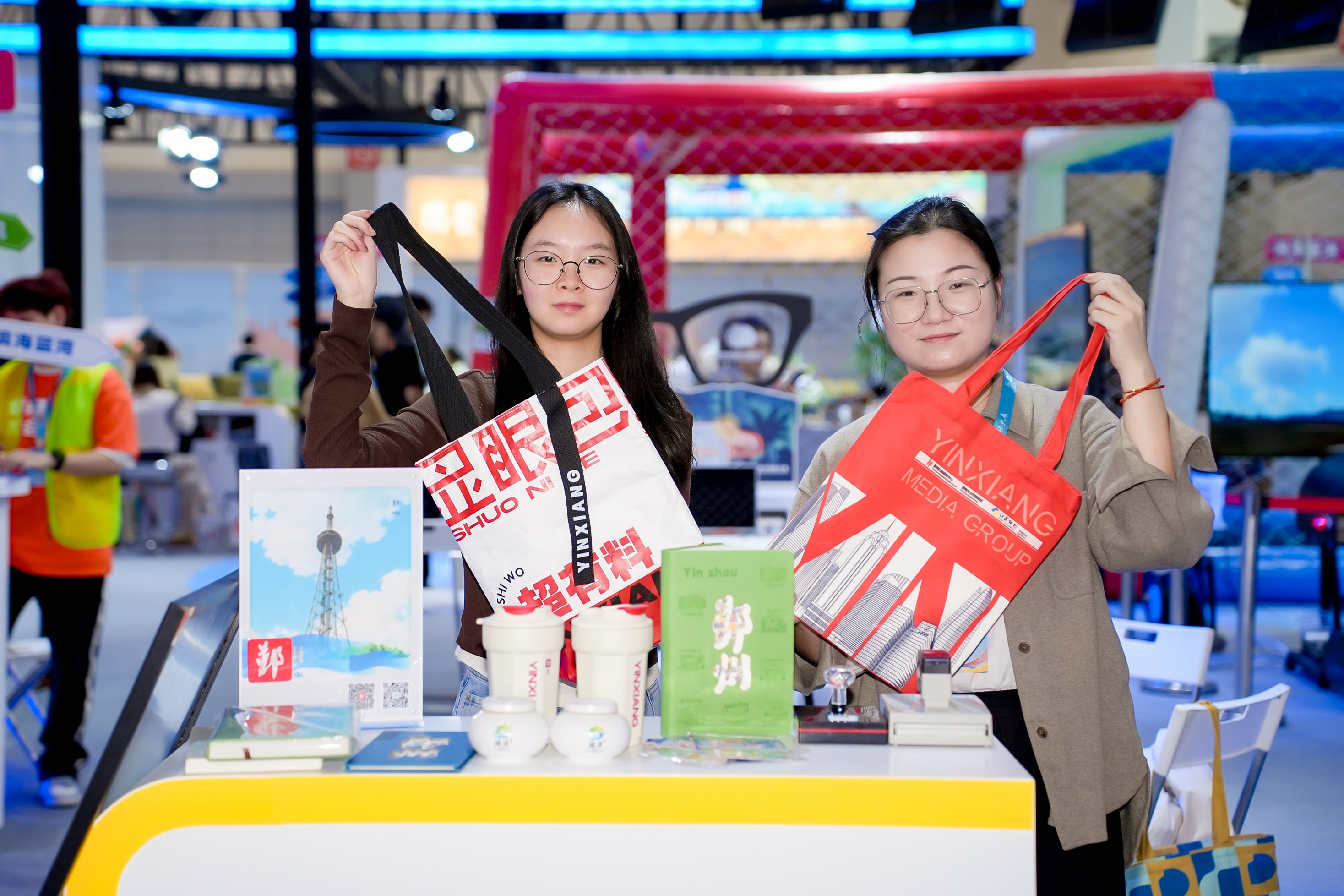 “只此鄞州”闪耀海丝文旅大展,“文化+科技+旅游”解锁沉浸式新体验