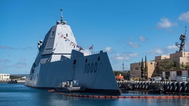 第二岛链不稳，美军大规模升级夏威夷基地，驻驱逐舰、核潜艇